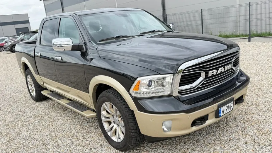 DODGE RAM -