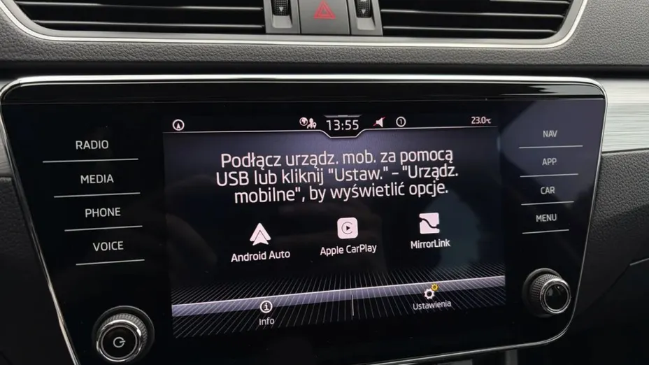 SKODA Superb -