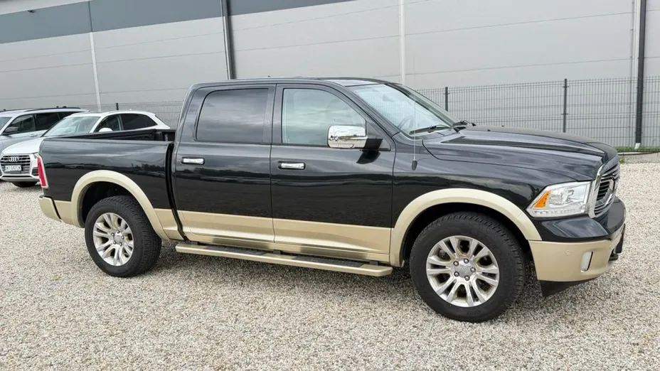 DODGE RAM -