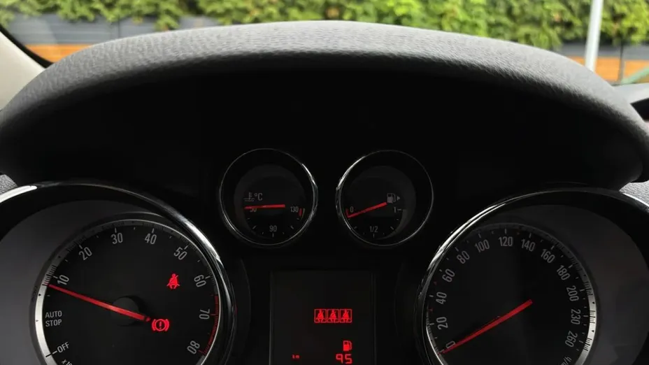 OPEL Mokka -
