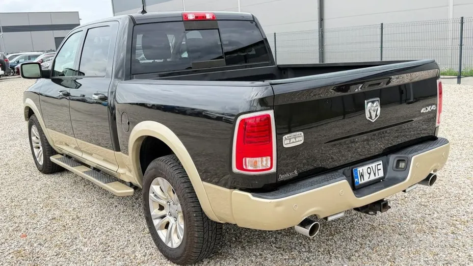 DODGE RAM -