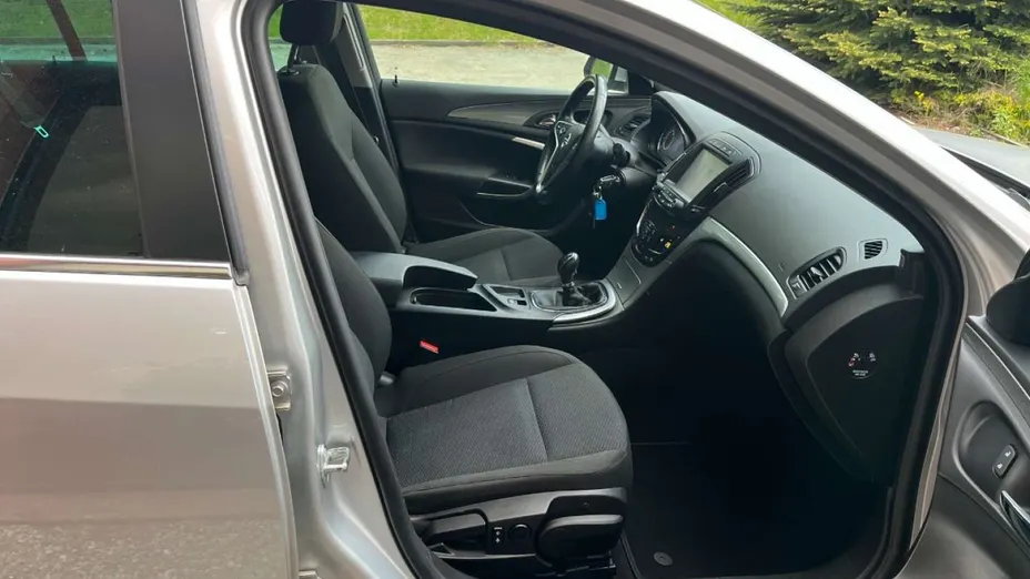 OPEL Insignia -