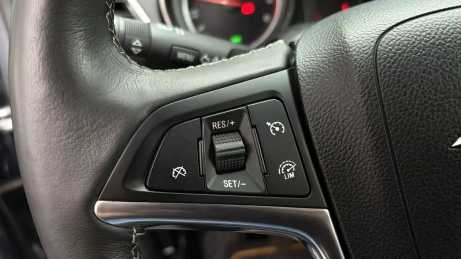 OPEL Mokka -