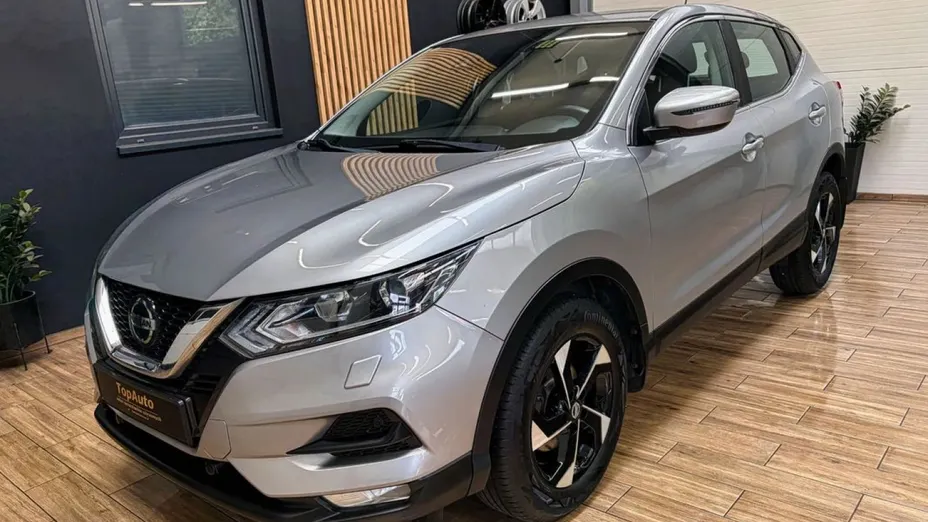 NISSAN Qashqai -