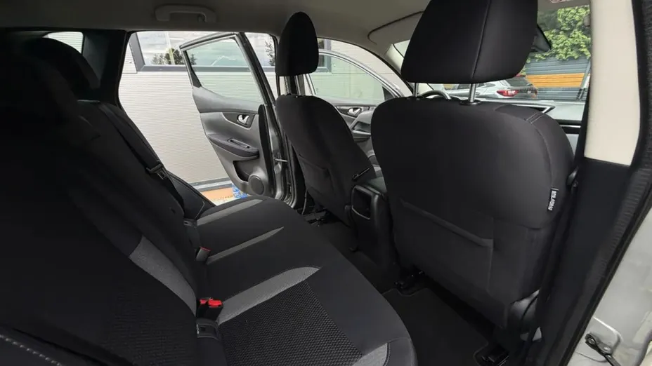 NISSAN Qashqai -