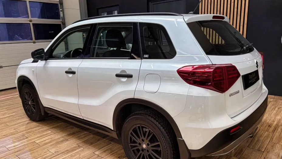 SUZUKI Vitara -