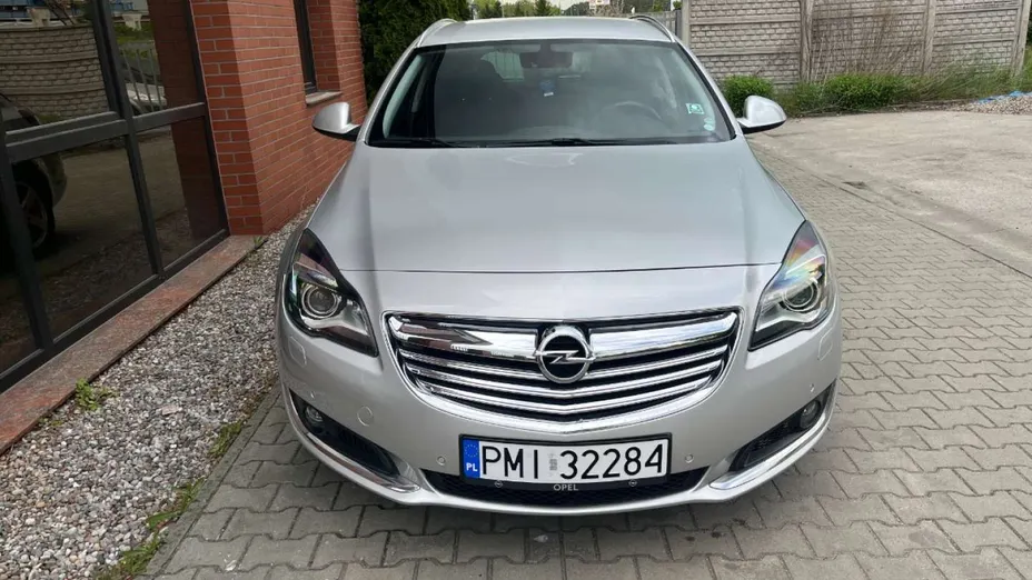 OPEL Insignia -