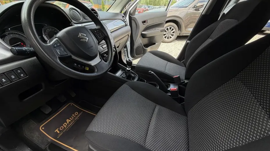 SUZUKI Vitara -