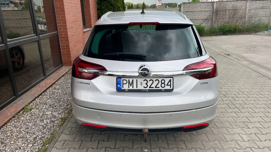 OPEL Insignia -