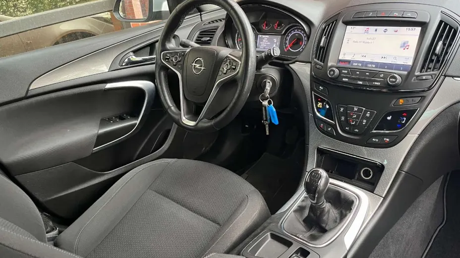 OPEL Insignia -