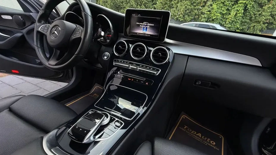 MERCEDES-BENZ C Klasa -
