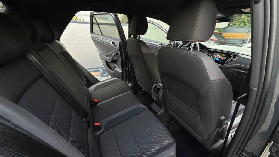 VOLKSWAGEN T-ROC -
