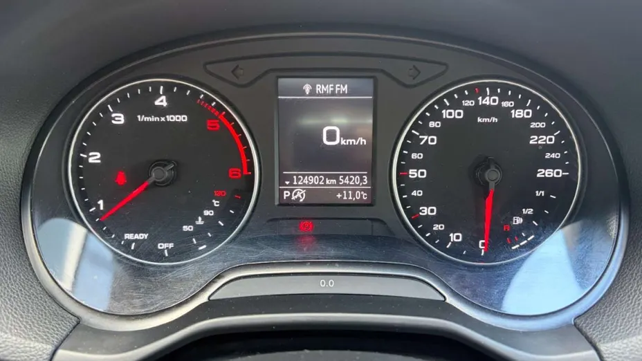 AUDI Q2 -
