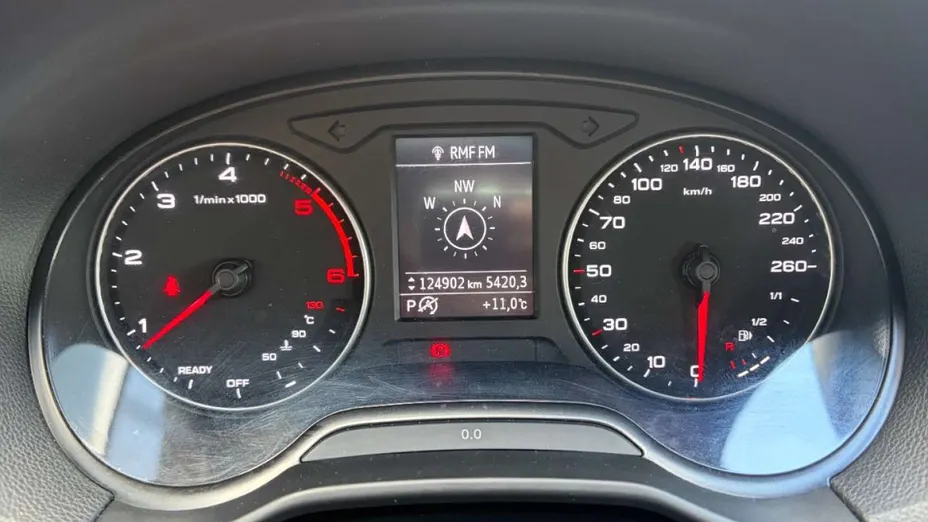AUDI Q2 -