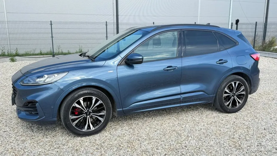 FORD Kuga -
