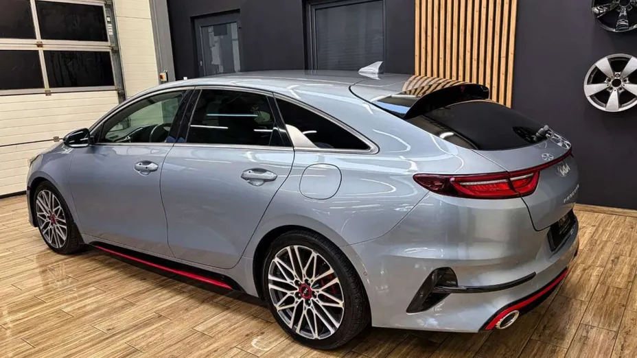 KIA ProCeed -