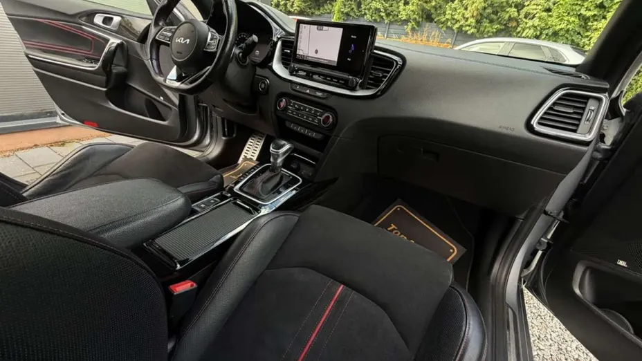 KIA ProCeed -