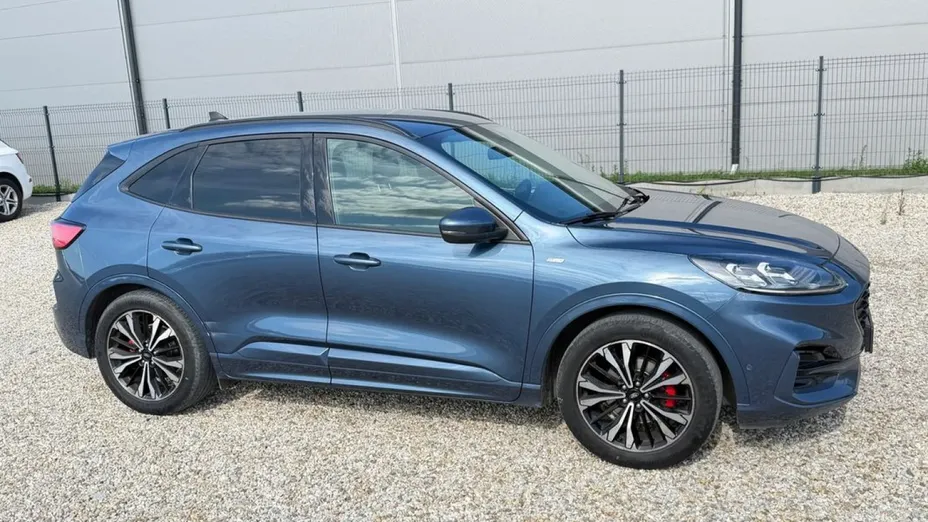 FORD Kuga -