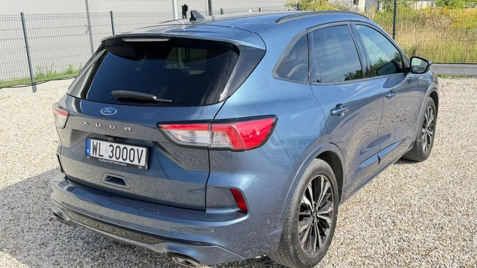 FORD Kuga -