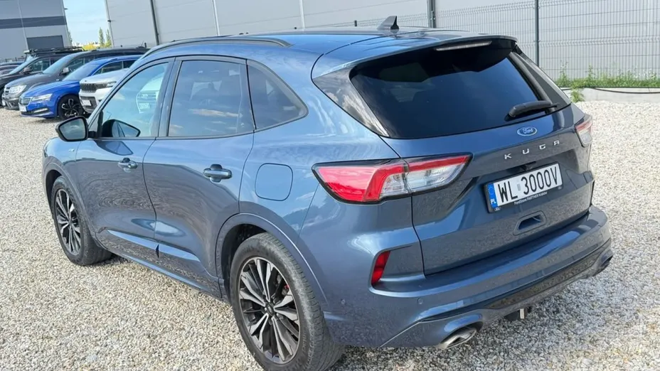 FORD Kuga -