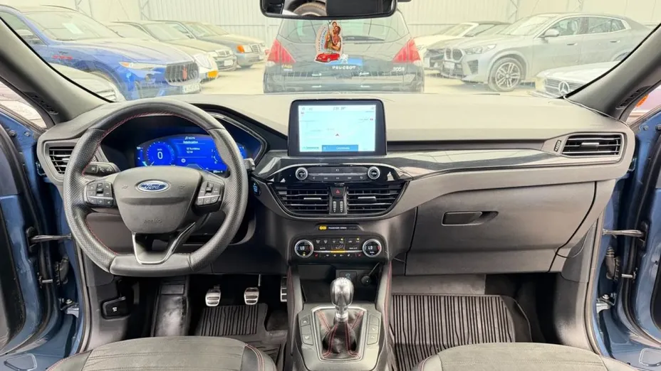 FORD Kuga -