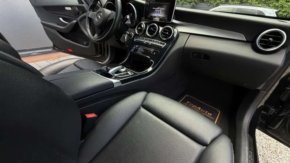 MERCEDES-BENZ C Klasa -