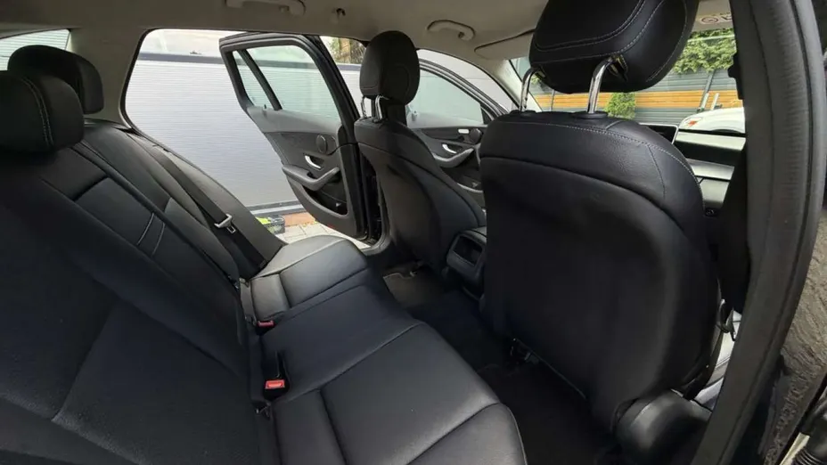 MERCEDES-BENZ C Klasa -