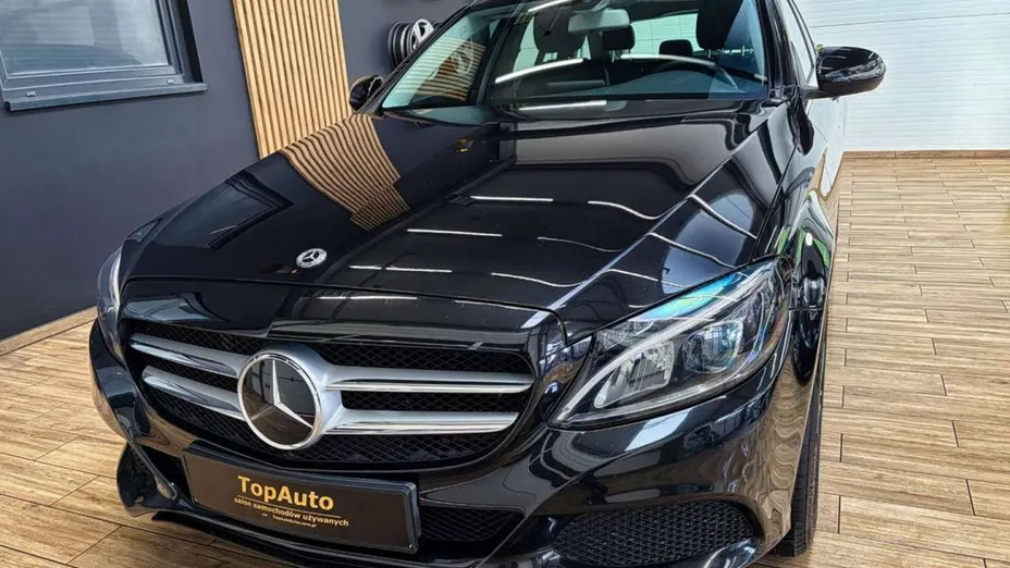 MERCEDES-BENZ C Klasa -