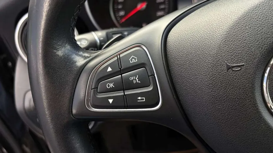 MERCEDES-BENZ C Klasa -
