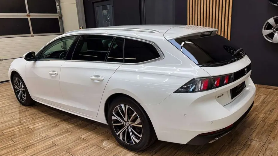 PEUGEOT 508 -