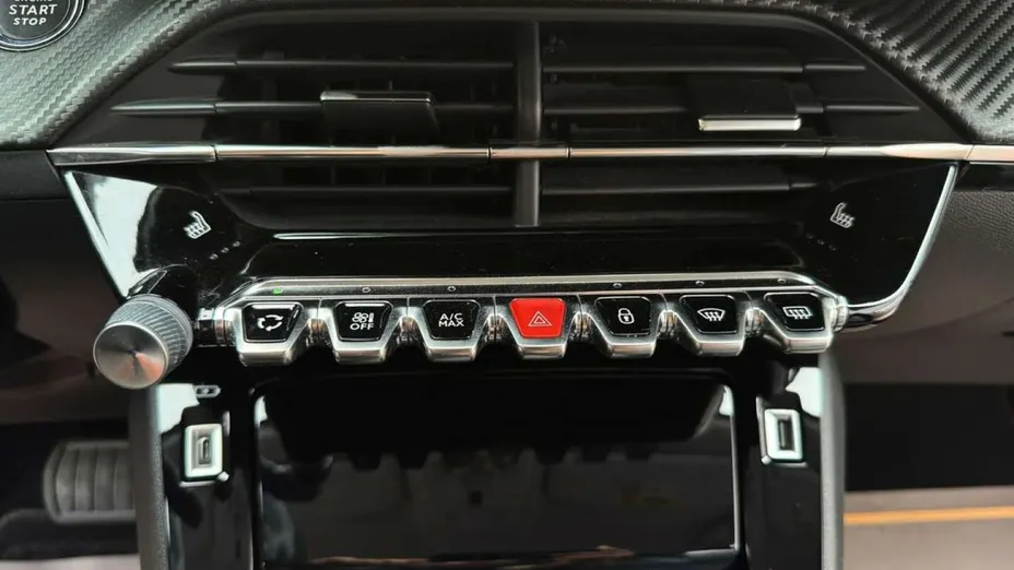 PEUGEOT 2008 -