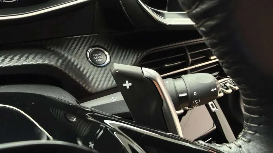 PEUGEOT 2008 -