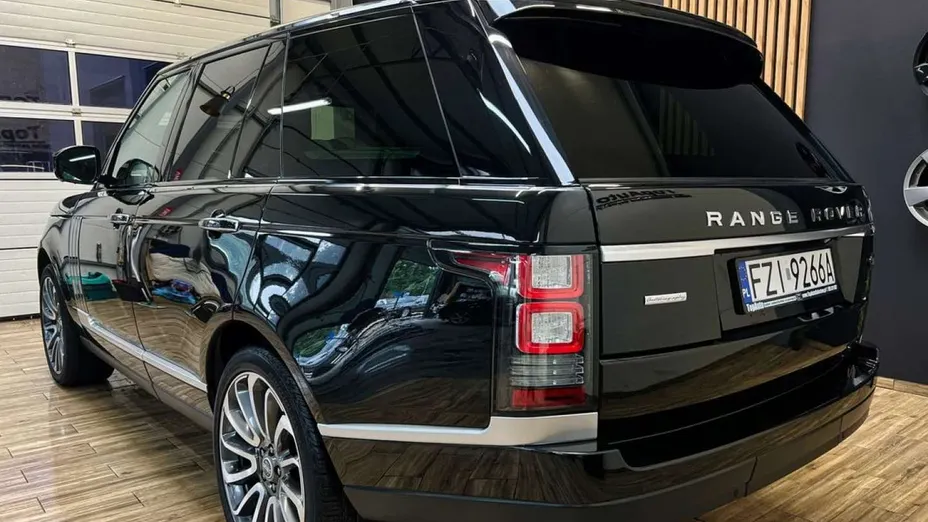 LAND ROVER Range Rover -