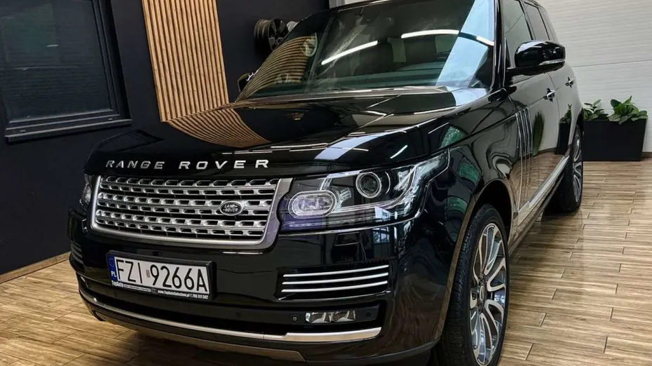 LAND ROVER Range Rover -