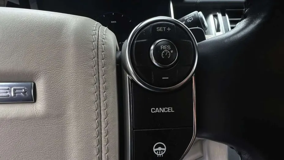 LAND ROVER Range Rover -