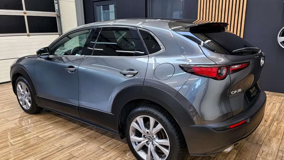 MAZDA CX-30 -