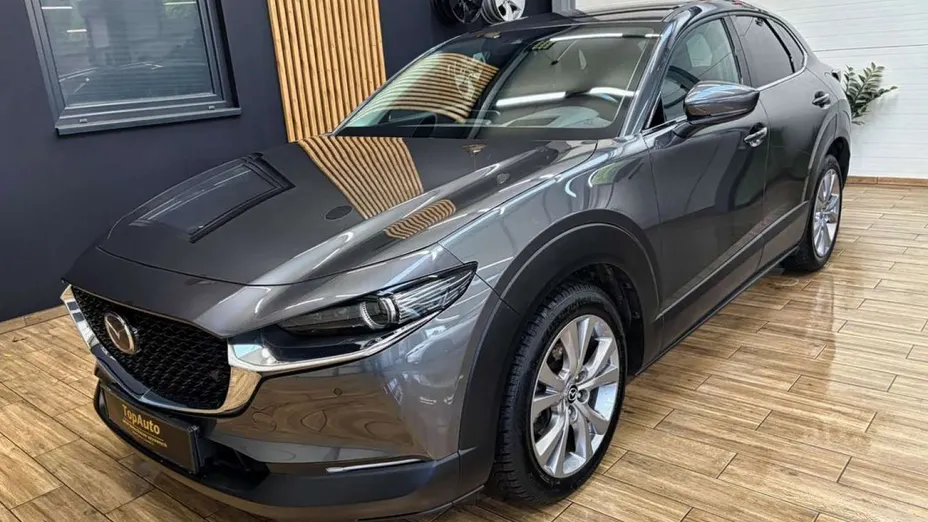 MAZDA CX-30 -