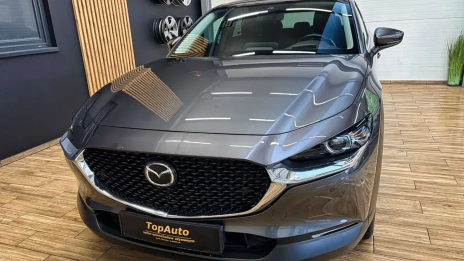 MAZDA CX-30 -