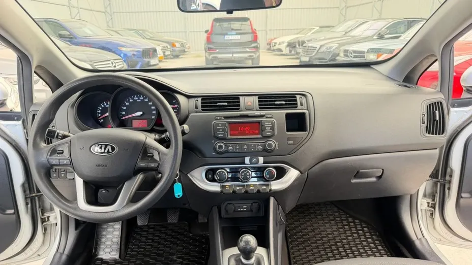 KIA Rio -