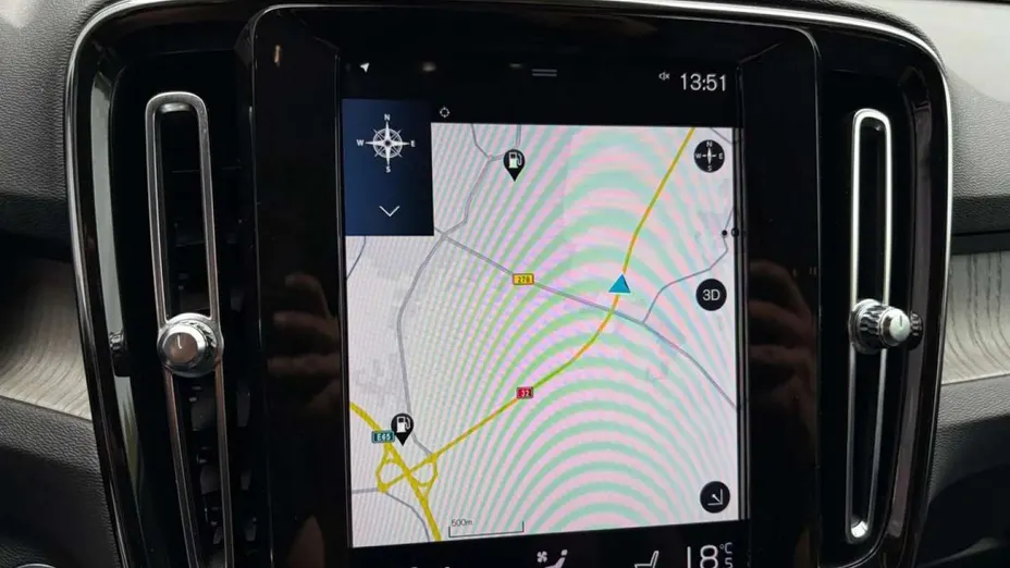 VOLVO XC40 -
