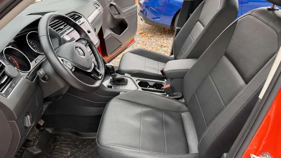 VOLKSWAGEN Tiguan Allspace -