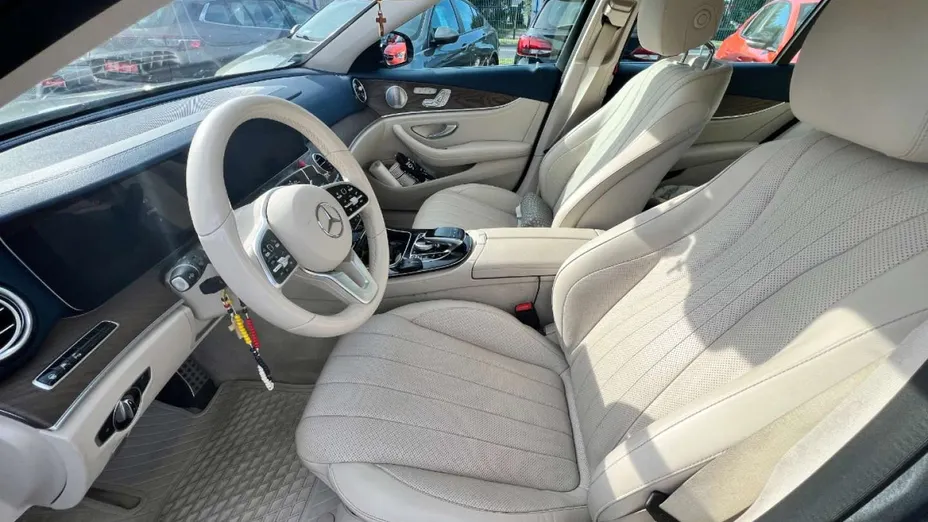 MERCEDES-BENZ E Klasa -