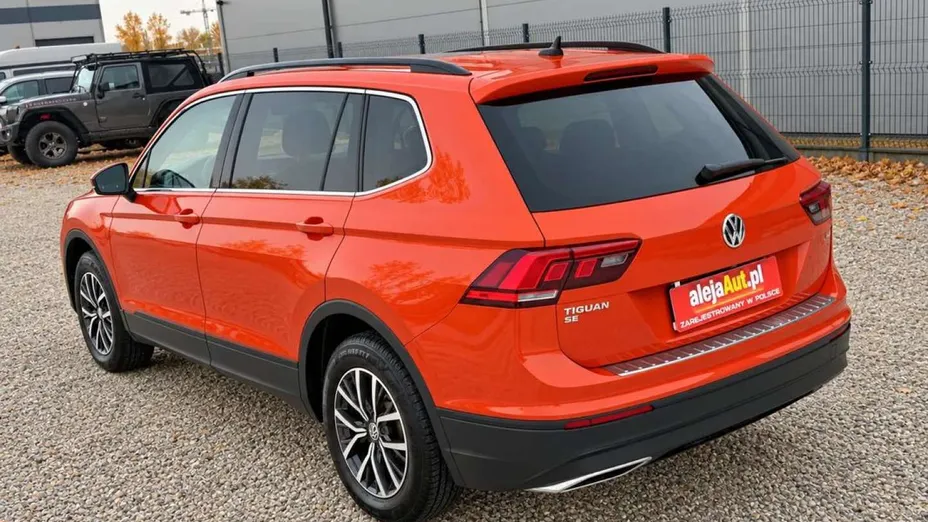 VOLKSWAGEN Tiguan Allspace -