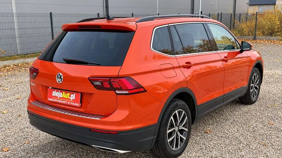 VOLKSWAGEN Tiguan Allspace -