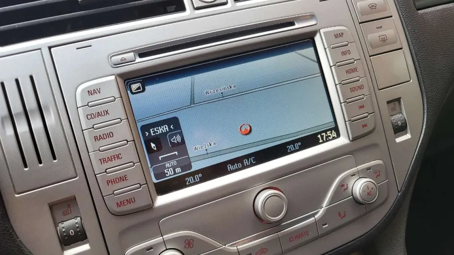 FORD Kuga -