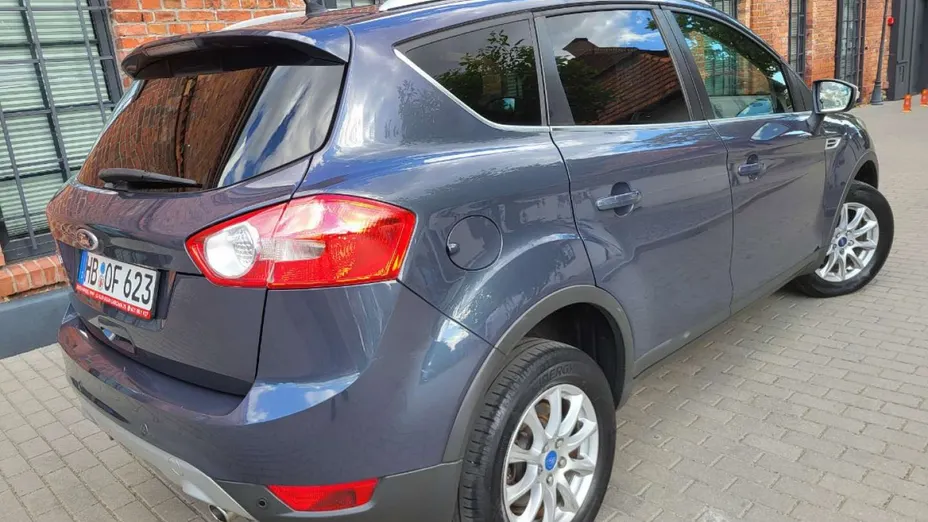 FORD Kuga -