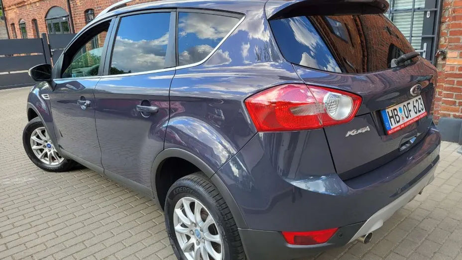 FORD Kuga -