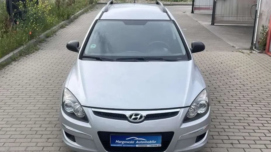 HYUNDAI i30 -