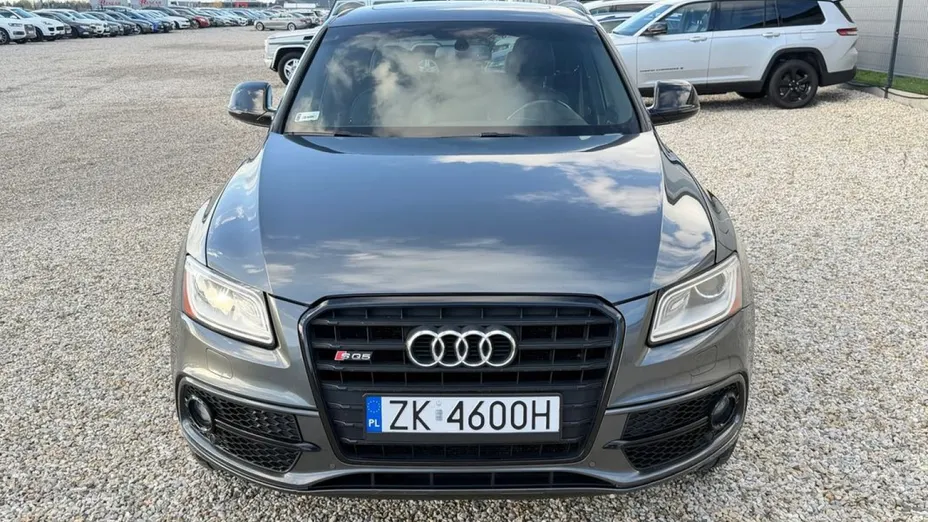 AUDI SQ5 -