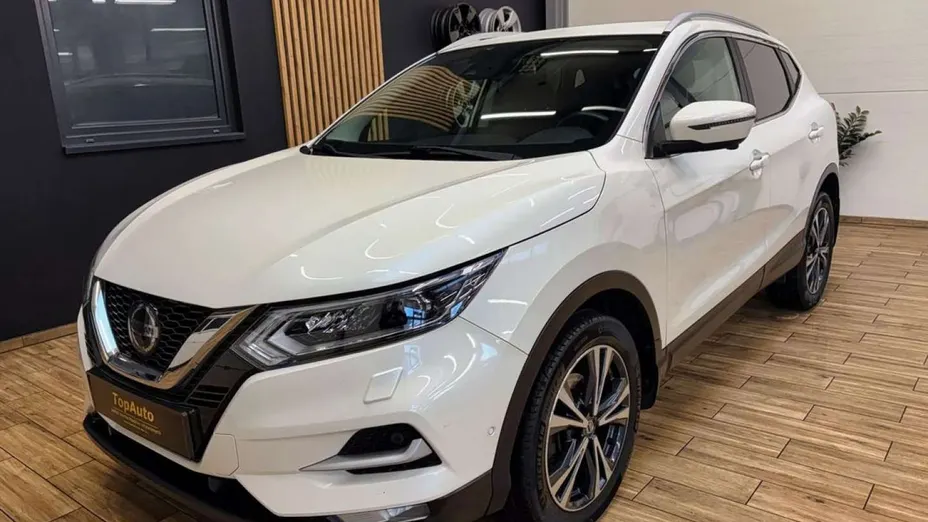 NISSAN Qashqai -